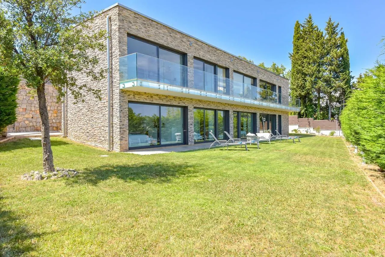 Architect-Designed Villa With Heated Pool For 10 Guests! Mandelieu