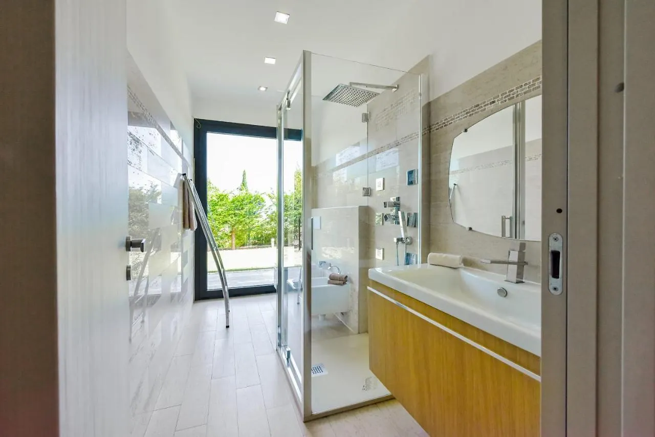 Architect-Designed Villa With Heated Pool For 10 Guests! Mandelieu